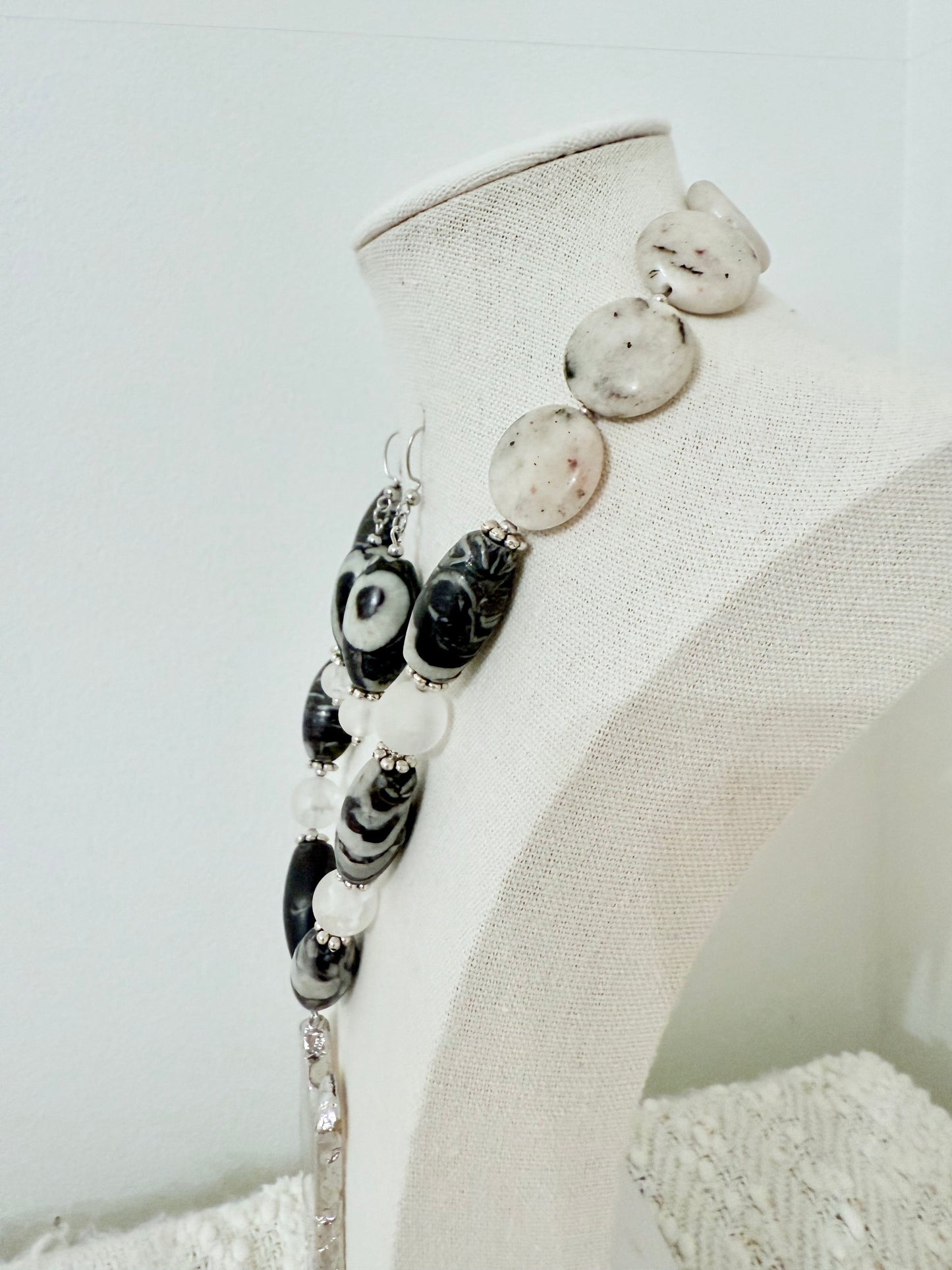 The Nephele Pendant Necklace and Earring Set
