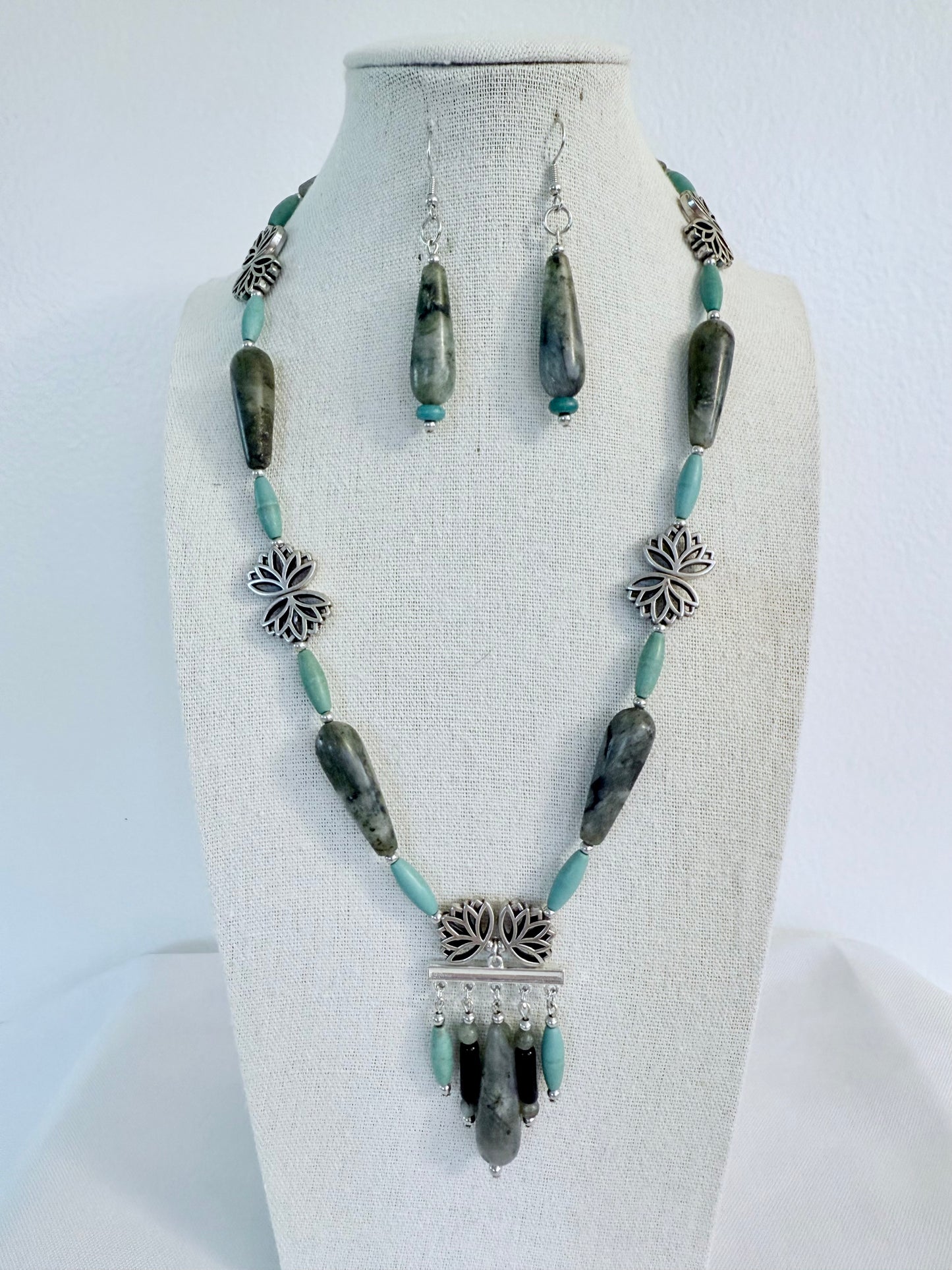 The Lakshmi Pendant Necklace and Earring Set