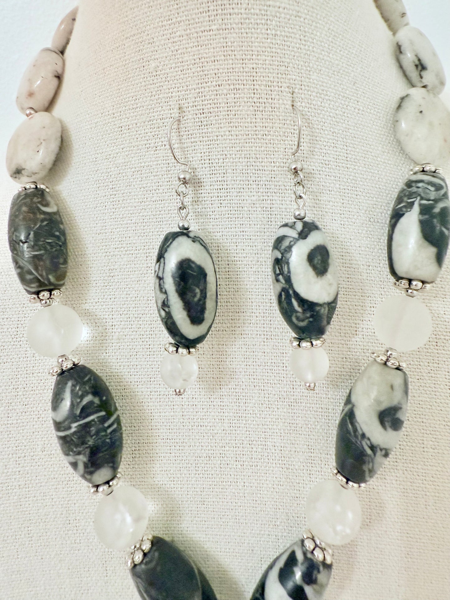 The Nephele Pendant Necklace and Earring Set