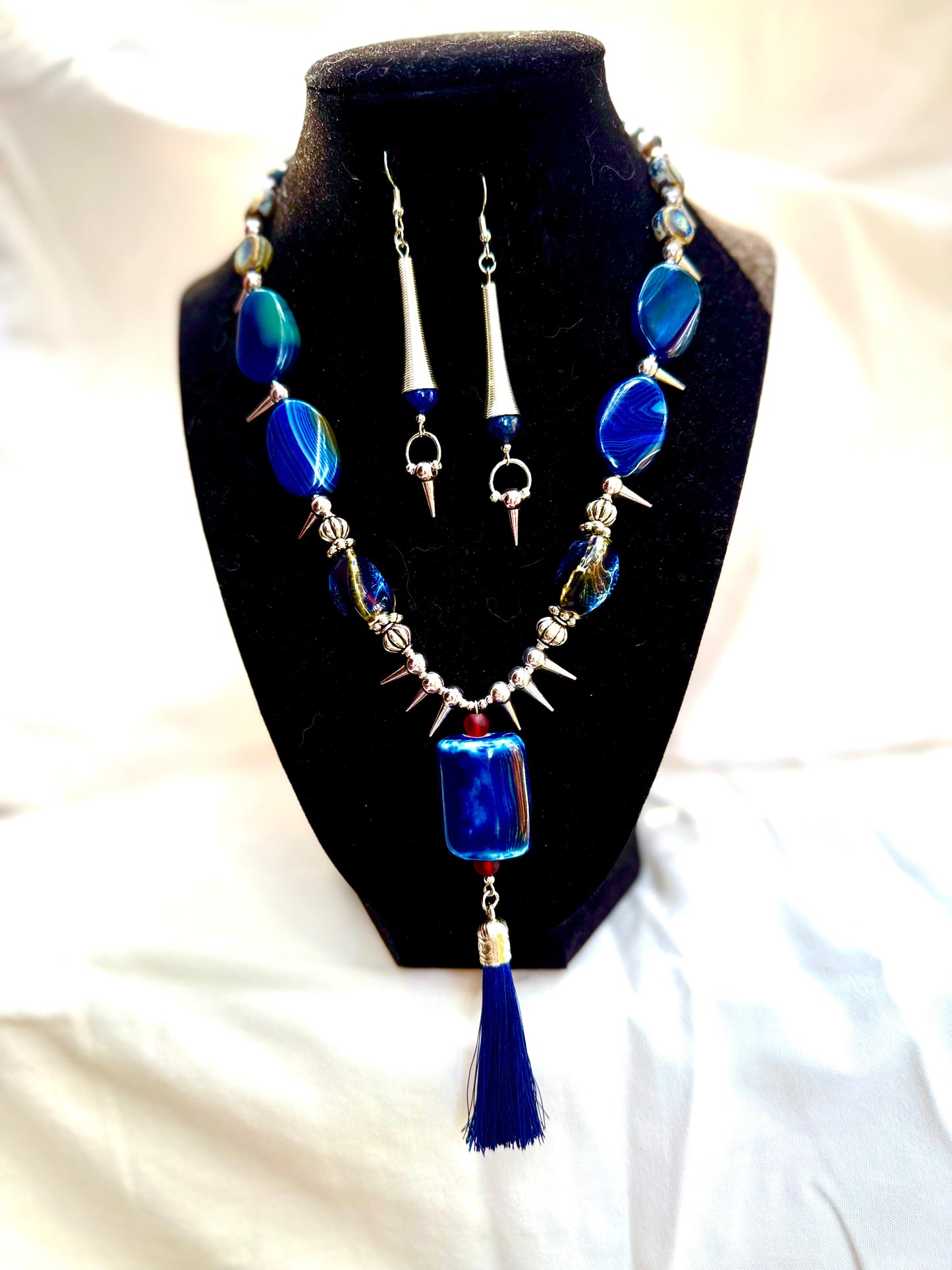 The Caterina Pendant Necklace and Earring Set