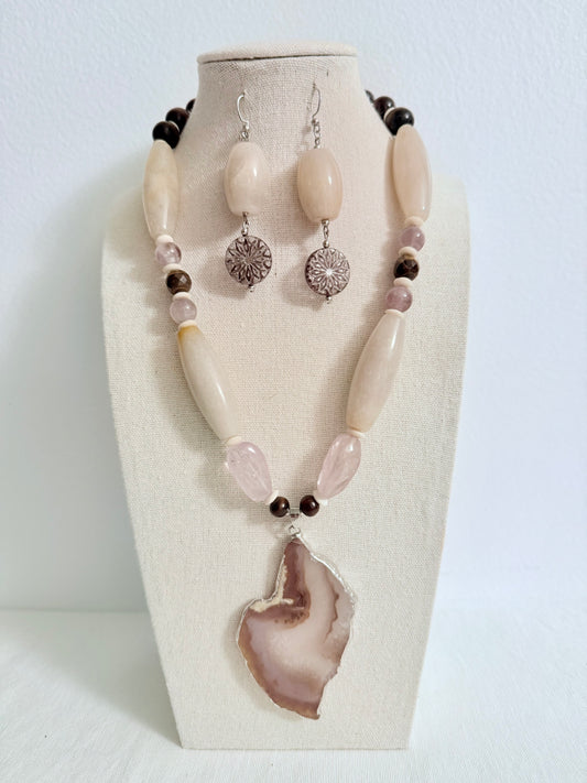 The Freya Pendant Necklace and Earring Set