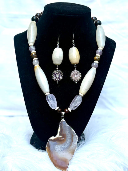 The Freya Pendant Necklace and Earring Set