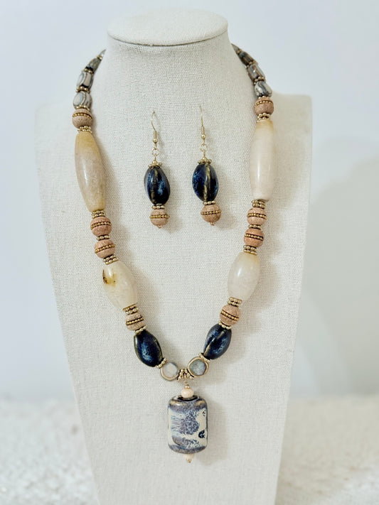 The Joni Pendant Necklace and Earring Set