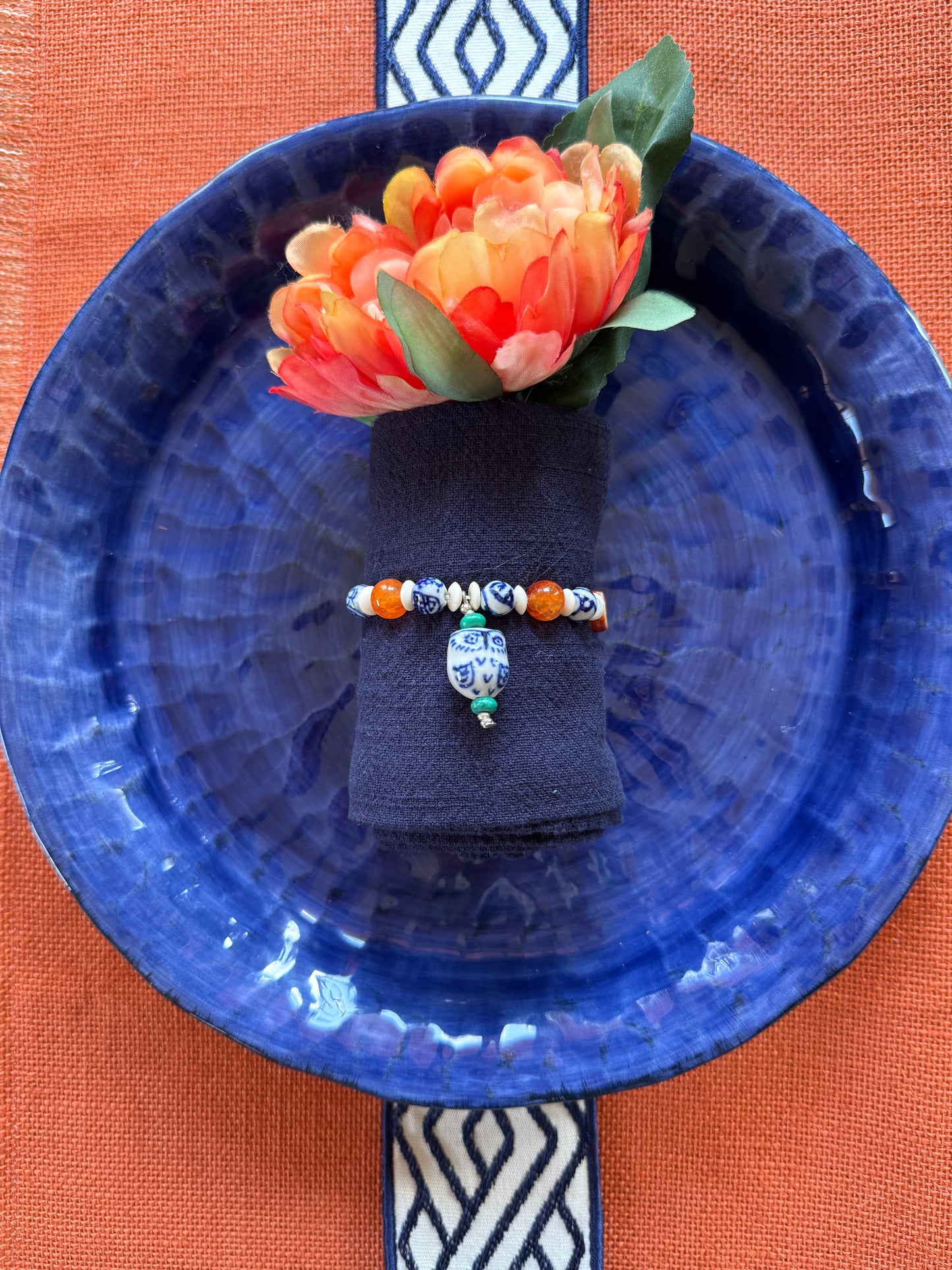 The Alice Napkin Ring Set (6)