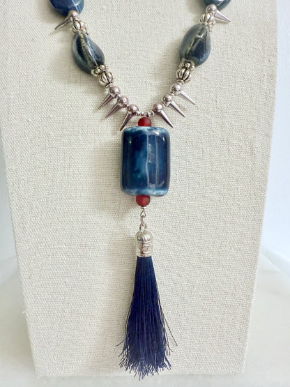 The Caterina Pendant Necklace and Earring Set