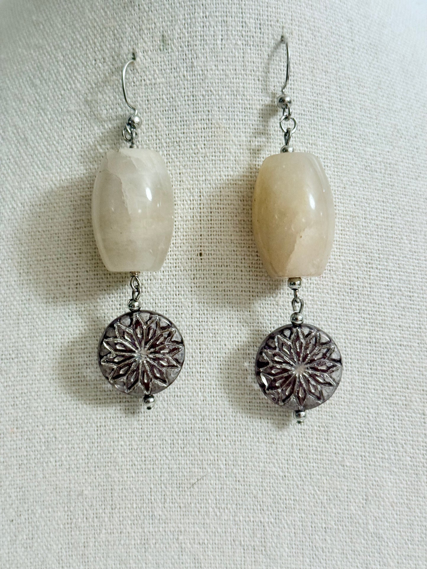 The Freya Pendant Necklace and Earring Set