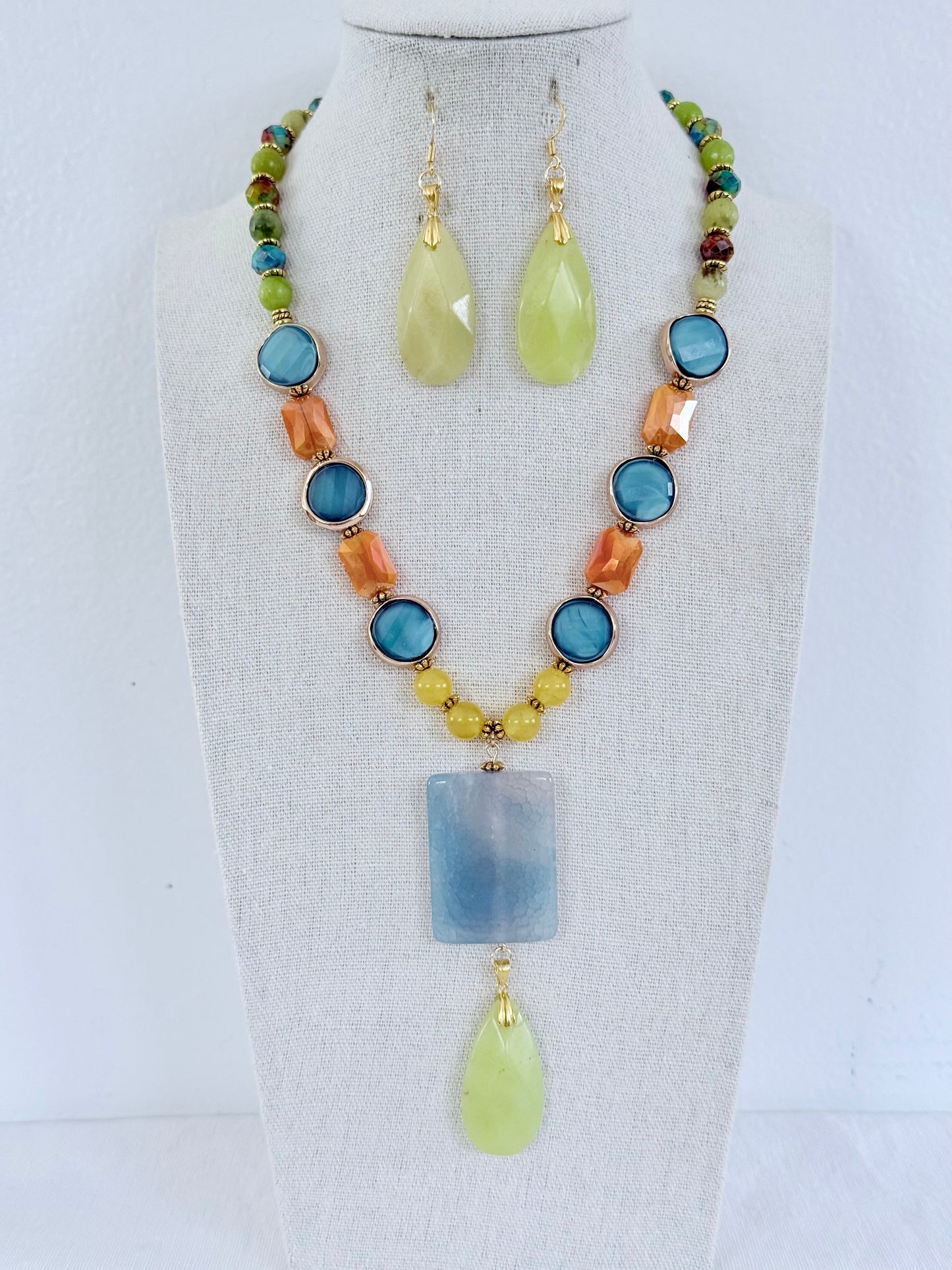 Gemini Necklace: Expressive | Gregarious | Curious