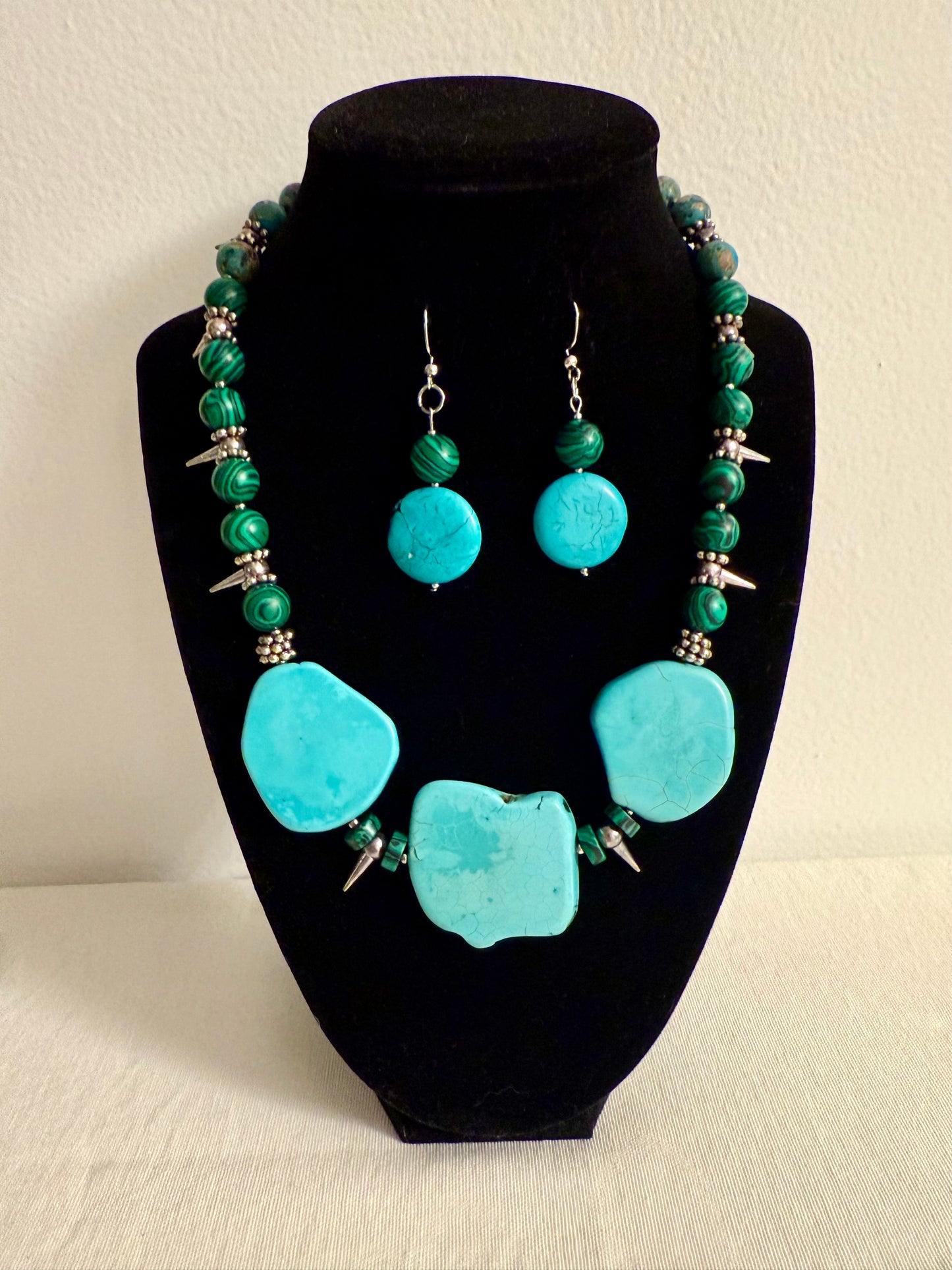 The Hathor Necklace Set