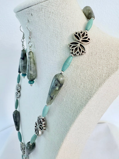 The Lakshmi Pendant Necklace and Earring Set