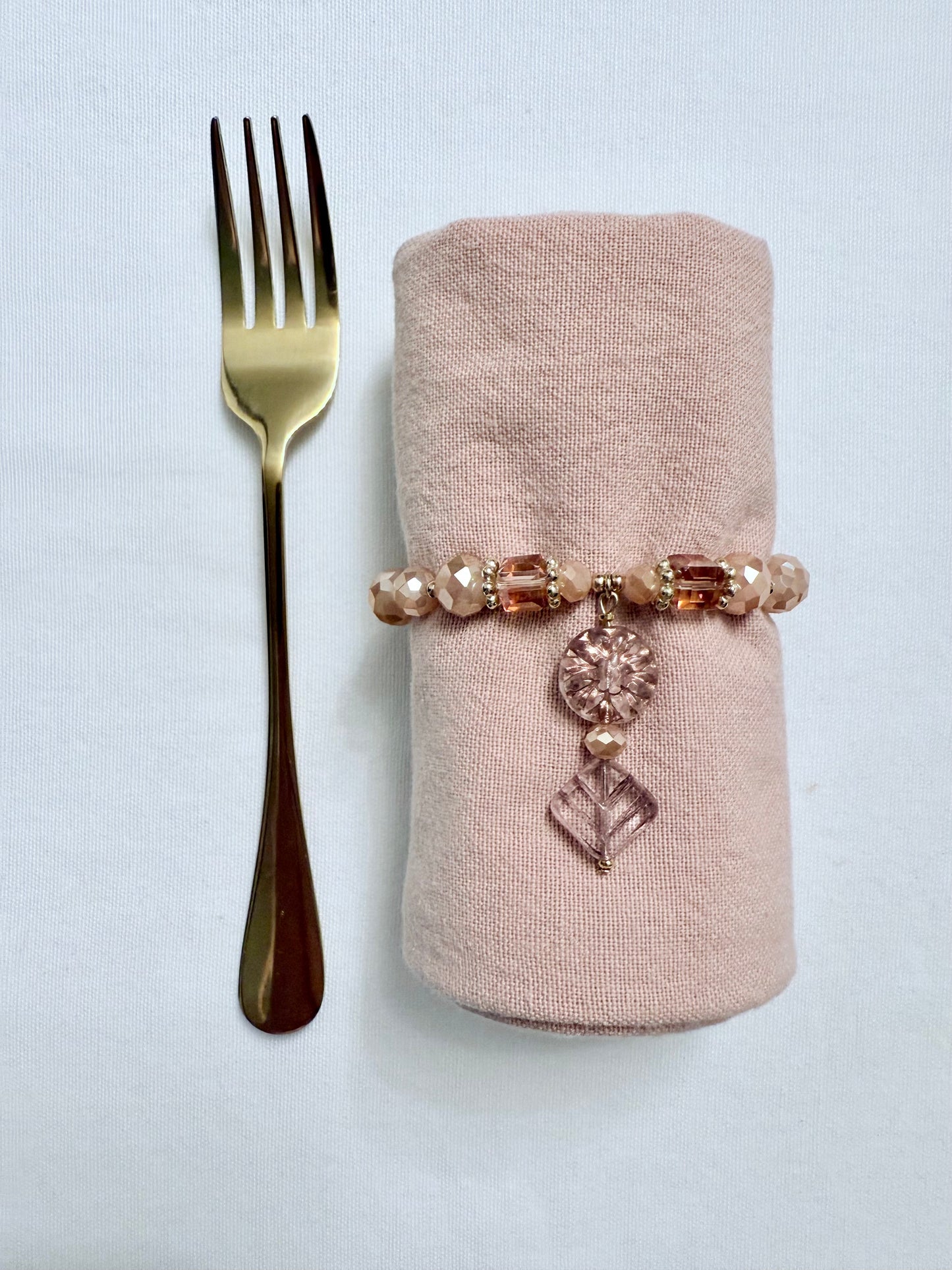 The Matilda Napkin Ring Set (6)