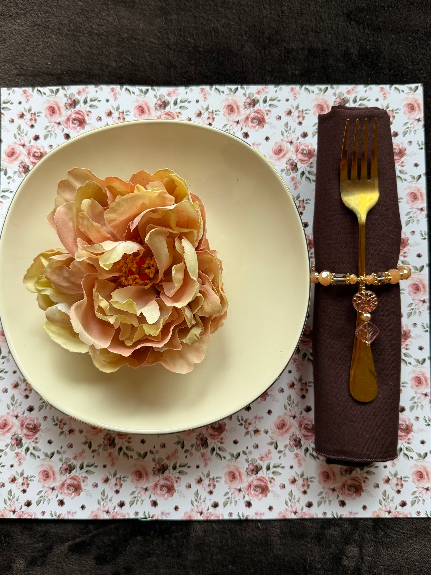 The Matilda Napkin Ring Set (6)