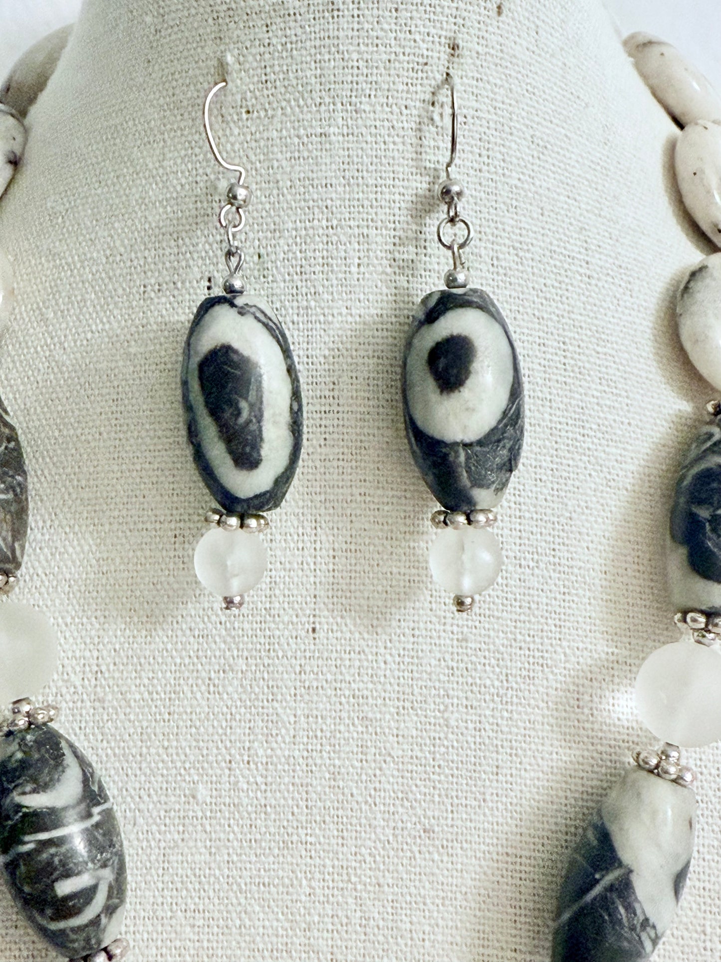 The Nephele Pendant Necklace and Earring Set