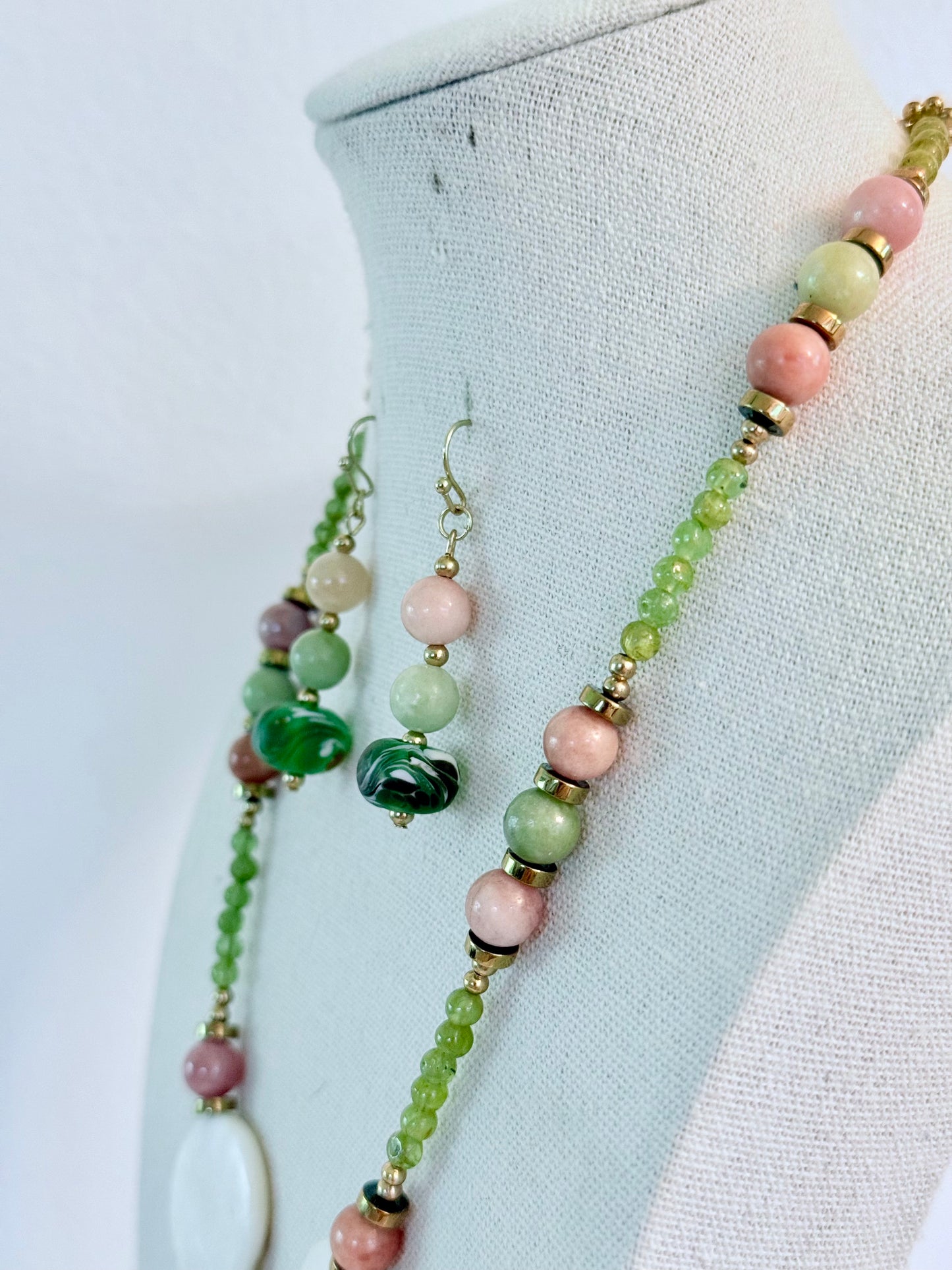 The Ophelia Pendant Necklace and Earring Set