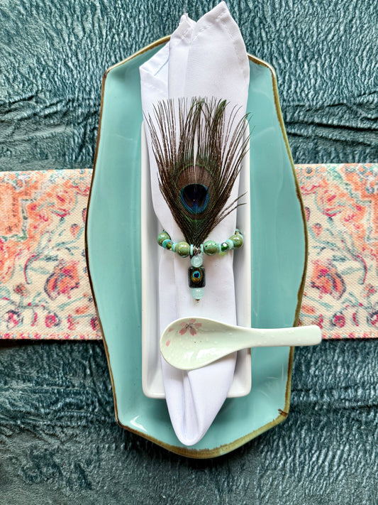 The Pompadour Napkin Ring Set (6)